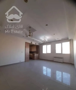 77متر/2خواب/ده ساله/بدون پرتی/اختیاریه