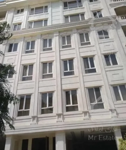 آپارتمان ۱۳۰ متر سه خواب