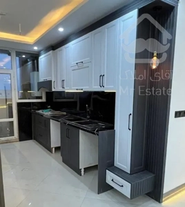 فروش آپارتمان ۱۵۱ متری ۲ خوابه در صفا