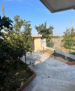 ویلای شیک ۲۷۰ متری با بنای نوساز و سند تک برگ