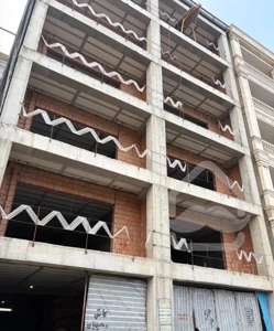 پیشفروش ۱۳۰متر  /  مطمعن و رزومه دار