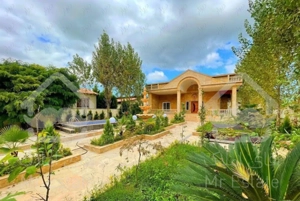 ویلا باغ400متری/استخردار/سنددار/سرسبز و مشجر