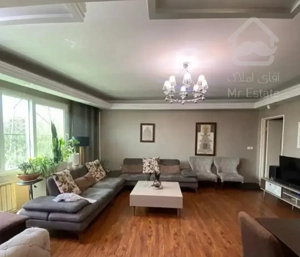 ۹۵متر/۲خ/سالن نورگیردار/مناسب خانواده