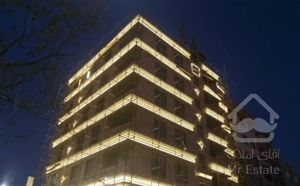 آپارتمان ۱۴۰ متری طبقه ۵