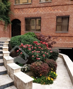 شهرک لاله/۸۸ متر/جنوبی/سازه متفاوت