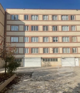 اپارتمان ۹۲ متری خ سپاه انبوه سازان