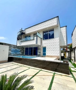 ۳۵۰متر عمارت در دل طبیعت برای ساختن خاطرات ماندگار