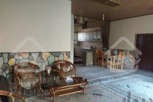 خانه ویلایی ۳۰۰ متری دارای باغ میوه