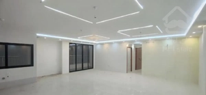 ۱۶۸ متر اپارتمان تک واحد سه خواب/شریف واقفی