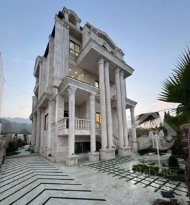 فروش خانه ویلایی۶۰۰ متربنا۵خوابه٪استخرسوناجکوزی