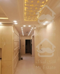 آپارتمان 220 متری 3 خواب  مشتاق