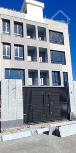 شهرک مهاجر نوساز دو خوابه با پارکینگ و انباری