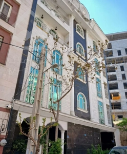 ۹۴ متر / فول امکانات/ کوی لاله/ بن بست دنج