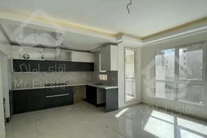 60متر نوساز سالن پرده خور سرمایه گذاری