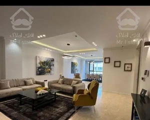 ۱۰۰متر۲خ/کوی‌فردوس/تاپ‌لوکیشن/کلکسیون‌برندها