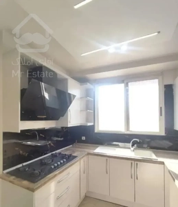 ۱۰۰متر خوش نقشه+نورگیر خطی روبه آفتاب+بازسازی شده