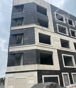 آپارتمان ۱۱۰متری دو خواب طبقه سوم