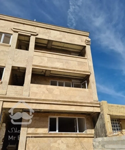 آپارتمان نوساز لب جاده اصلی شیراز