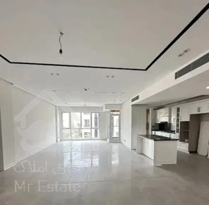 ۹۵متر/فول امکانات/خوش نقشه/کم واحد در فرعی شمالی