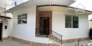 ویلای فلت در کوچه دنج و نزدیک به رودخانه