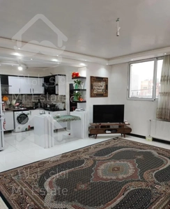 آپارتمان طبقه اول ۸۱متری(فاز۱)شهرک سیمرغ