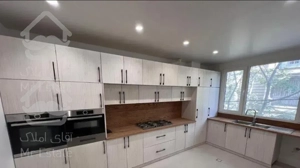 208متر/3خواب/فول امکانات/تاپ‌لوکیشن/طرشت