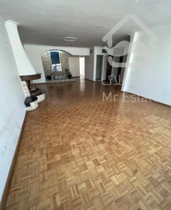 161 متر سه خوابه حوالی پارک هنرمندان