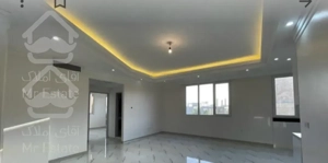 ۱۰۰ متر / کلید نخورده / روبه آفتاب *