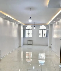 اقبالپور/۷۸ متر/سالن پرده خور/فول دیزاین