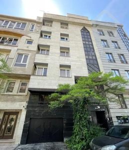 فروش ۱۳۰ متر/ تک واحدی / تاپ لوکیشن