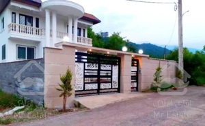 فروش ویلا جنگلی استخر دار ۵۱۵متری تنکابن