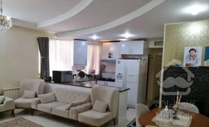 ۶۵ متر/ دو خواب /سالن مربع