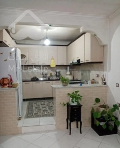 ساختمان 2 طبقه خیابان الوند یکجا باهم