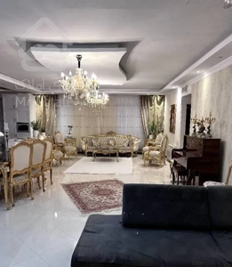 ۱۰۰متر/۲ نبش نورگیر /فول امکانات/غرق نور