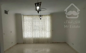 آپارتمان 100 متری واقع در مختاری غربی