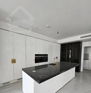 ۱۶۰ متر/آکواریوم نور آزادشهر/تاپ لوکیشن جلال/خرداد