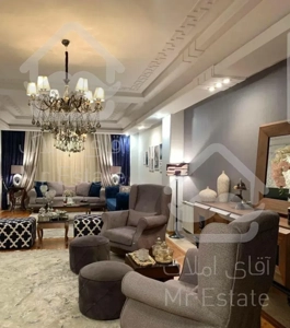 واحد۱۳۰متری۳خواب/مسترآبشاردانش/سالن مربع پنجره قدی