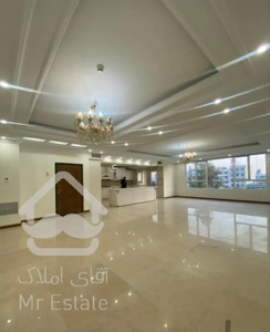 ۱۱۴ متر/۳خواب/طوقانی
