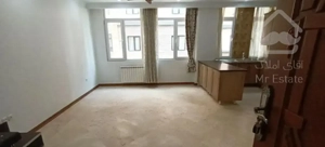 55متر یک خوابه اول خیابان باهنر