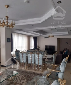 1پارتمان ۱۳۵ متری،۳خواب،سالن رو به جنوب