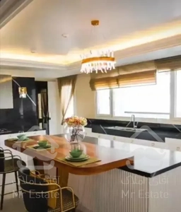 فروش آپارتمان زعفرانیه 190 متر چند ساله