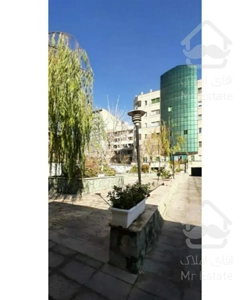 آپارتمان ۶۵ متر پونک عدل