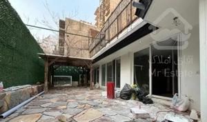 ۲۰۰متر۳خواب+۱۰۰متر تراس اختصاصی(خیابان مرجان)