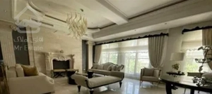 ۱۳۵ متر، ۲ پارکینگ، مشاعات آبی فعال، میدان ونک