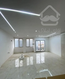 فروش طبقه نوساز ۶۵متر وام دار