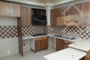 ۷۳ متر ، خوش نقشه ، فول امکانات ، میدان سما