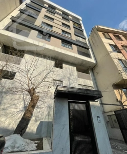 ۱۵۰متر دوتراس چیدمان مدرن قلب منطقه یک