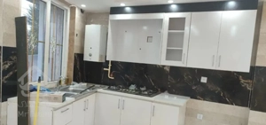 واحد همکف ورودی جدا