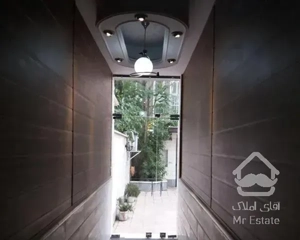 ۵۰ متر تهرانشرق