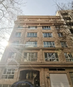 آپارتمان 140متری 3خواب رو به آفتاب